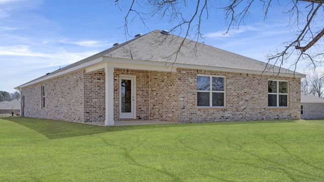 82 Aurora Circle, Fayetteville, TN 37334