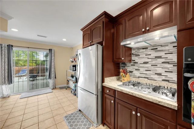 900 Brighton Street, La Habra, CA 90631