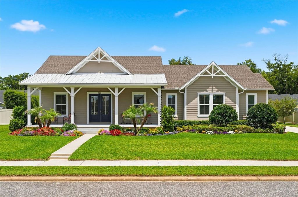 326 W DELAWARE AVENUE, Lake Helen, FL 32744