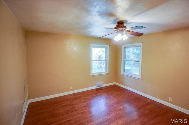 7220 Ingham Lane, Godfrey, IL 62035