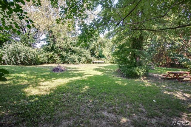 7220 Ingham Lane, Godfrey, IL 62035