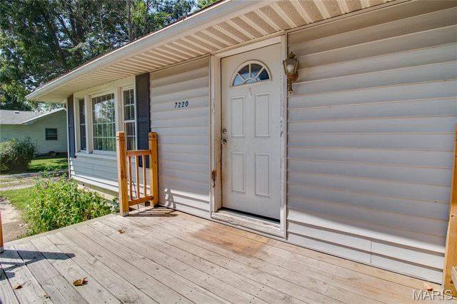 7220 Ingham Lane, Godfrey, IL 62035