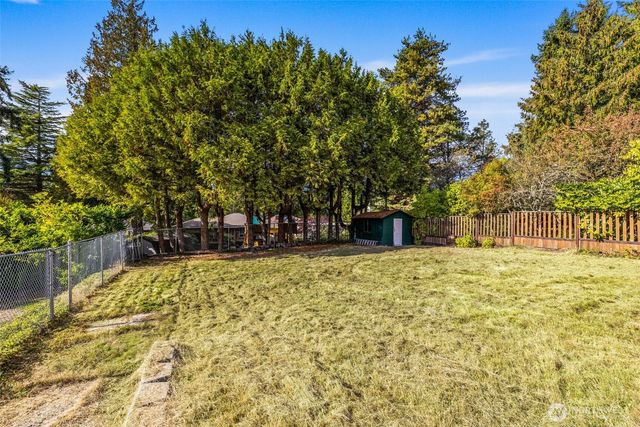 10713 15th Ave NE, Seattle, WA 98125