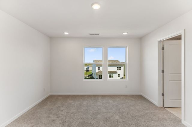 3276 Barrel Oak Pass, Columbia, TN 38401