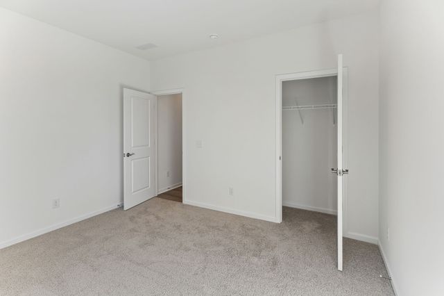 3276 Barrel Oak Pass, Columbia, TN 38401