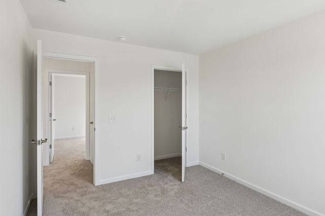 3276 Barrel Oak Pass, Columbia, TN 38401