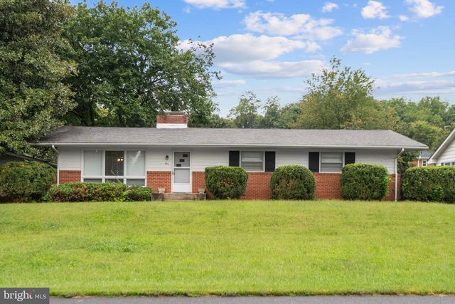 501 FOX DR, Winchester, VA 22601