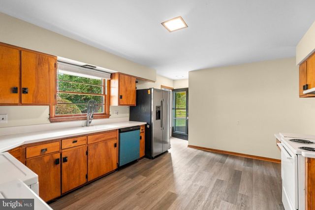 501 FOX DR, Winchester, VA 22601
