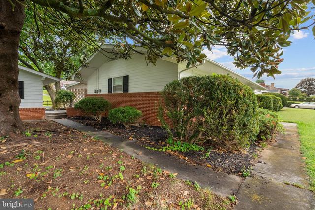 501 FOX DR, Winchester, VA 22601