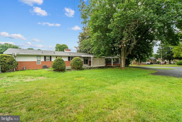501 FOX DR, Winchester, VA 22601