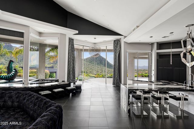 10324 E CALLE DE LAS BRISAS --, Scottsdale, AZ 85255