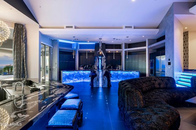 10324 E CALLE DE LAS BRISAS --, Scottsdale, AZ 85255