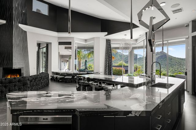 10324 E CALLE DE LAS BRISAS --, Scottsdale, AZ 85255