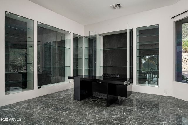 10324 E CALLE DE LAS BRISAS --, Scottsdale, AZ 85255