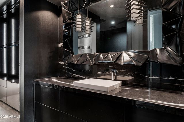 10324 E CALLE DE LAS BRISAS --, Scottsdale, AZ 85255