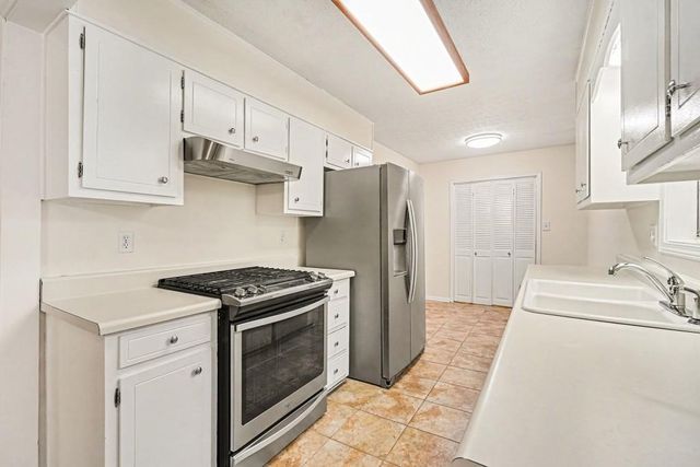 2736 WHISPER Trail, Douglasville, GA 30135