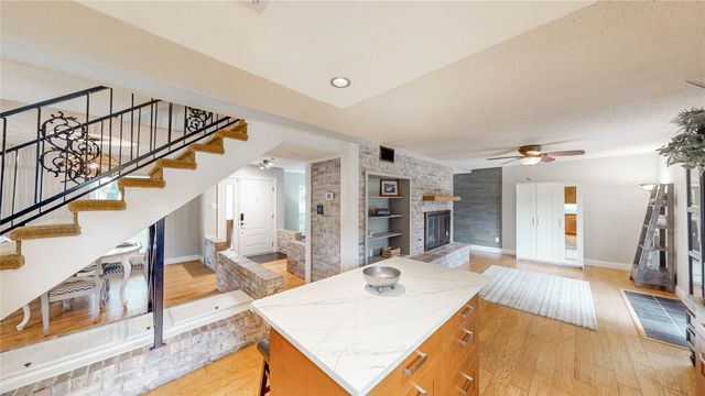 2121 Mountainview Drive, Hurst, TX 76054