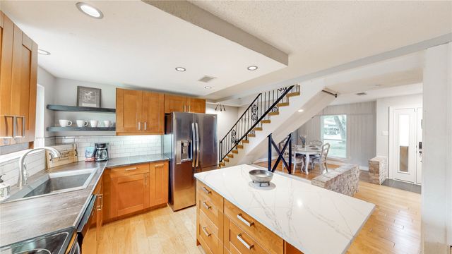 2121 Mountainview Drive, Hurst, TX 76054