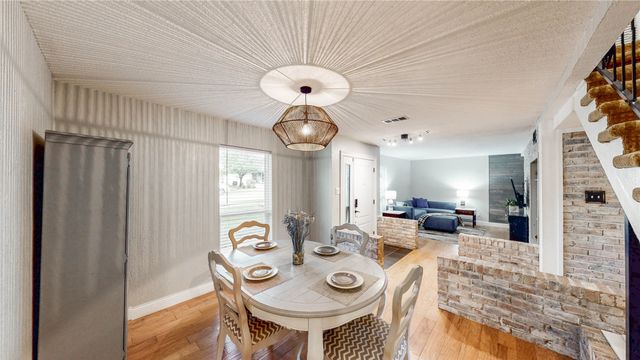 2121 Mountainview Drive, Hurst, TX 76054