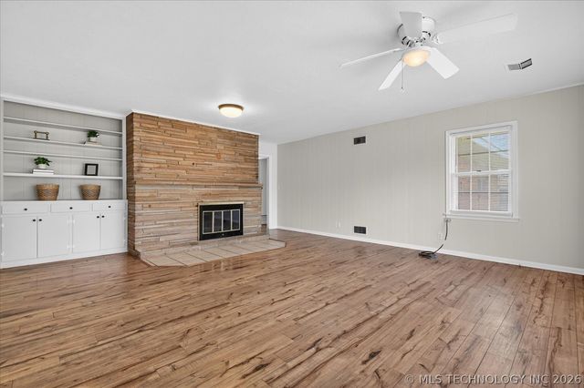 701 Winding Way, Bartlesville, OK 74006