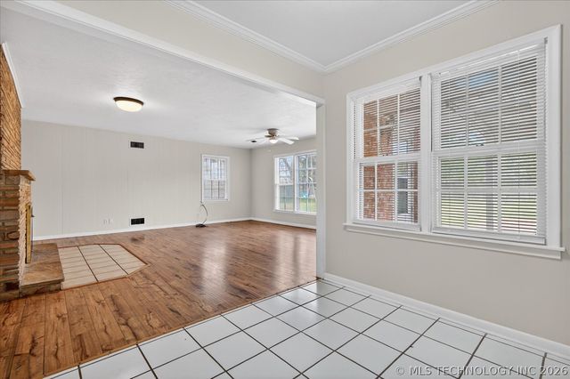 701 Winding Way, Bartlesville, OK 74006