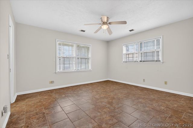 701 Winding Way, Bartlesville, OK 74006