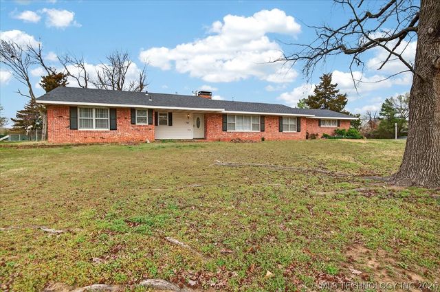 701 Winding Way, Bartlesville, OK 74006