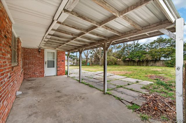 701 Winding Way, Bartlesville, OK 74006