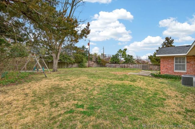 701 Winding Way, Bartlesville, OK 74006