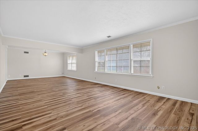 701 Winding Way, Bartlesville, OK 74006