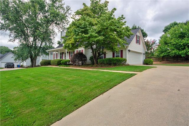 3679 Maple Forge Lane, Gainesville, GA 30504