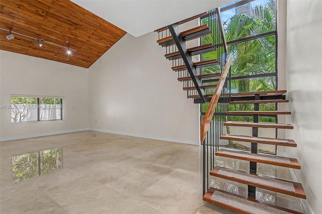 4950 San Amaro Dr, Coral Gables, FL 33146