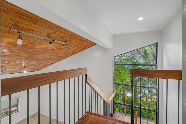 4950 San Amaro Dr, Coral Gables, FL 33146