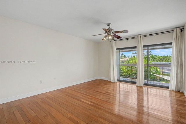 4950 San Amaro Dr, Coral Gables, FL 33146