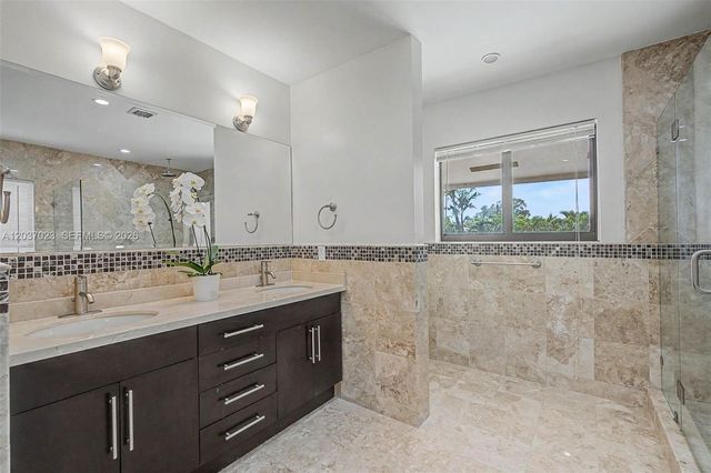 4950 San Amaro Dr, Coral Gables, FL 33146