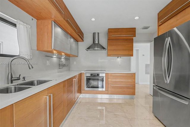 4950 San Amaro Dr, Coral Gables, FL 33146