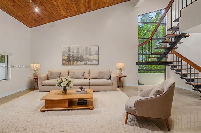 4950 San Amaro Dr, Coral Gables, FL 33146