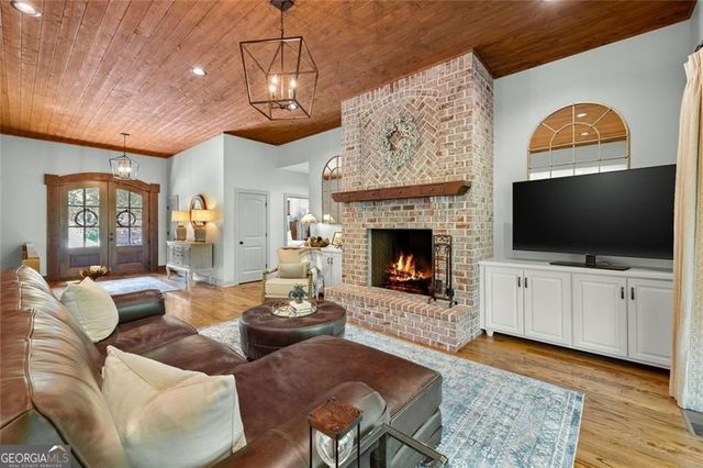 1100 S Laceola Road, Cleveland, GA 30528
