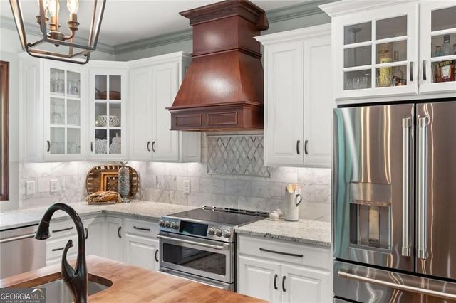 1100 S Laceola Road, Cleveland, GA 30528