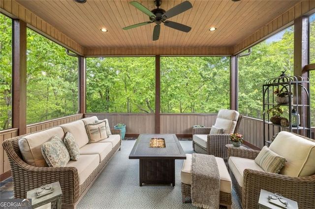 1100 S Laceola Road, Cleveland, GA 30528
