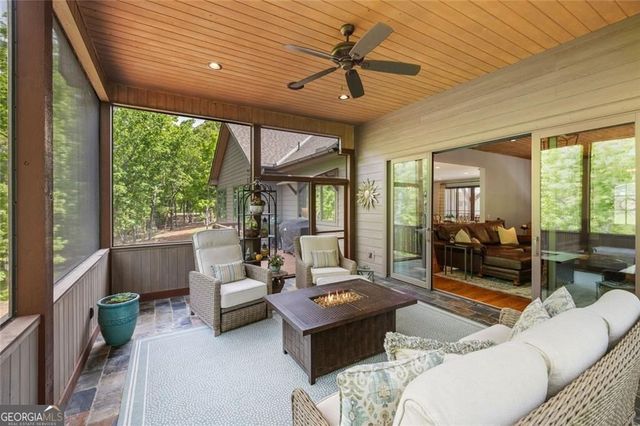 1100 S Laceola Road, Cleveland, GA 30528