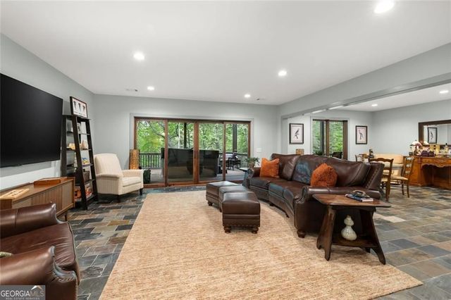 1100 S Laceola Road, Cleveland, GA 30528