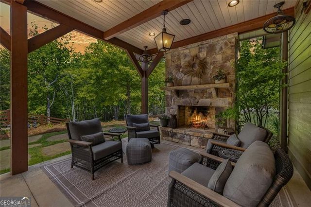1100 S Laceola Road, Cleveland, GA 30528