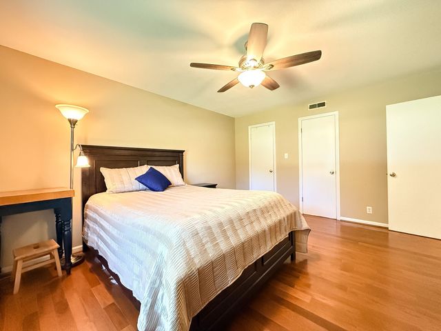 2242 Sweetbriar Dr, Clarksville, TN 37043