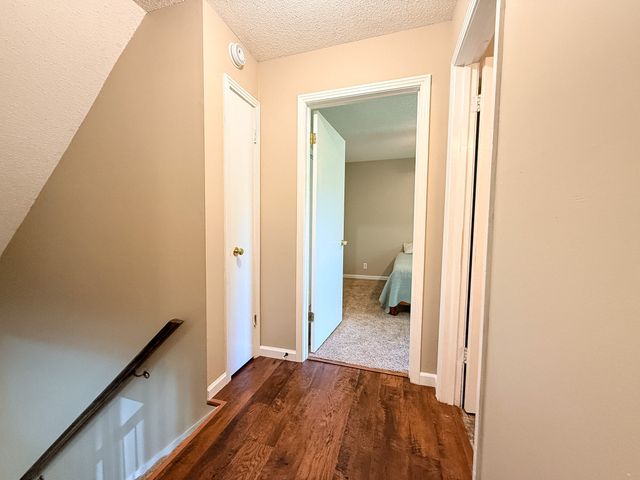 2242 Sweetbriar Dr, Clarksville, TN 37043
