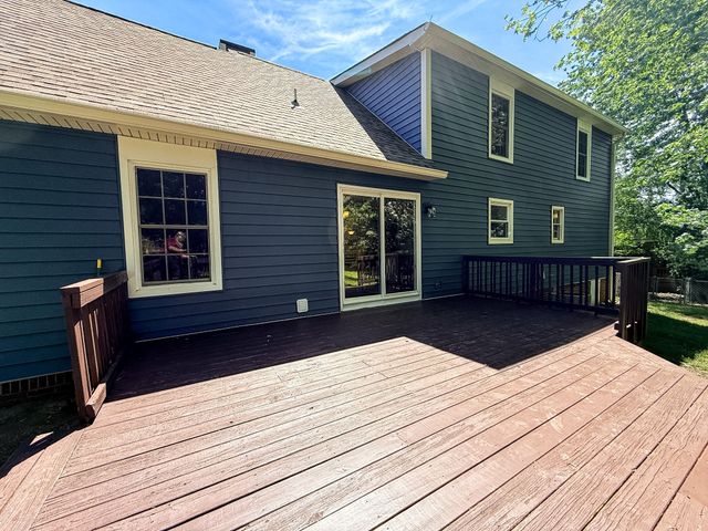 2242 Sweetbriar Dr, Clarksville, TN 37043