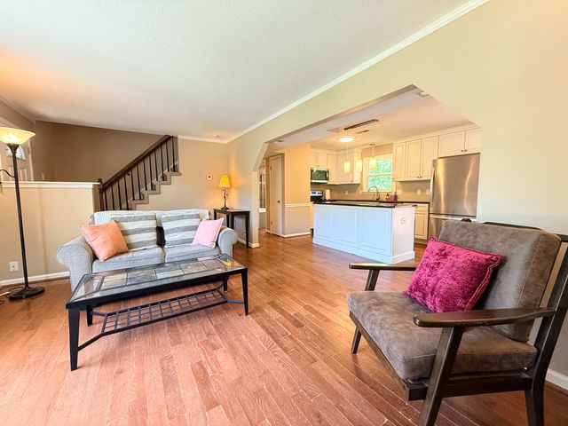 2242 Sweetbriar Dr, Clarksville, TN 37043