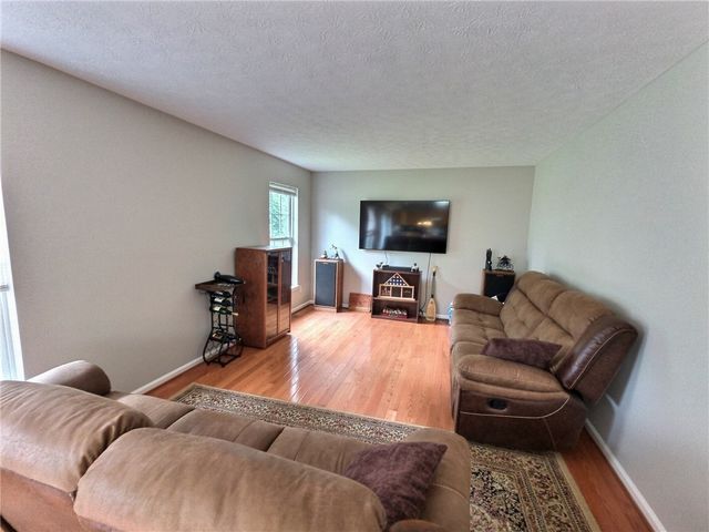 60 Kemp Drive, Macedon, NY 14502