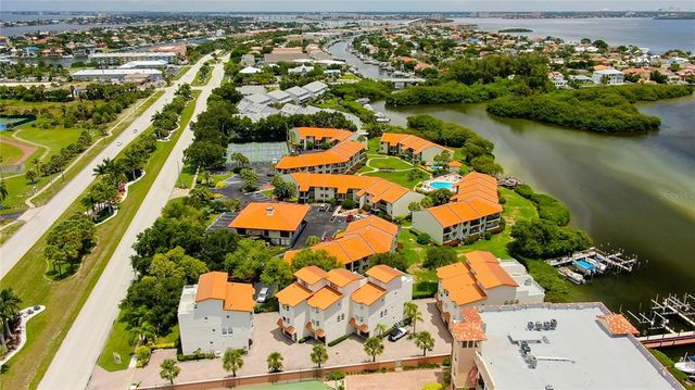 1575 PINELLAS BAYWAY WAY S 1575, Tierra Verde, FL 33715