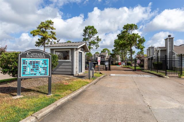 6313 Peacock Hills Drive, Houston, TX 77035